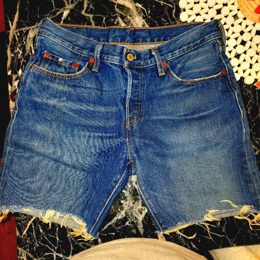 Levi shorts size 3/4